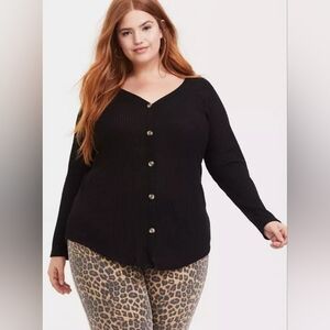 NWT Torrid Black Waffle V-Neck Button-Front Long Sleeve Top Plus Size 2x